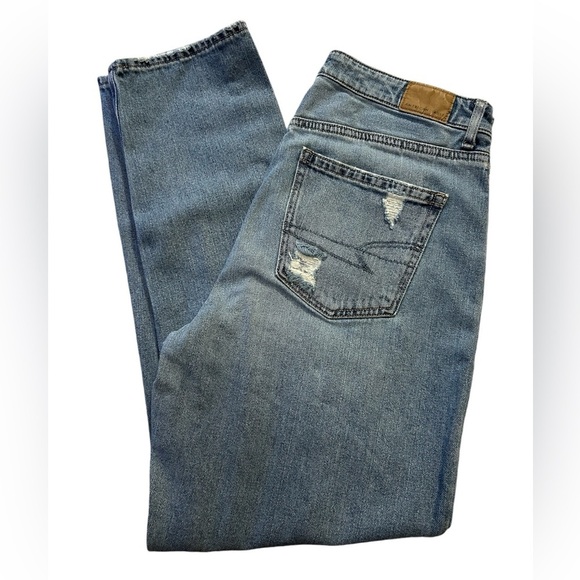 American Eagle Outfitters Denim - American Eagle Denim Mom Jean Size 8 R